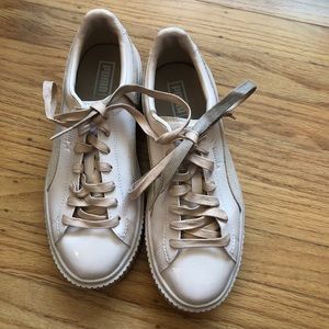Nude Sneakers